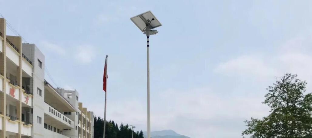 太陽能臥式路燈的優(yōu)點(diǎn)